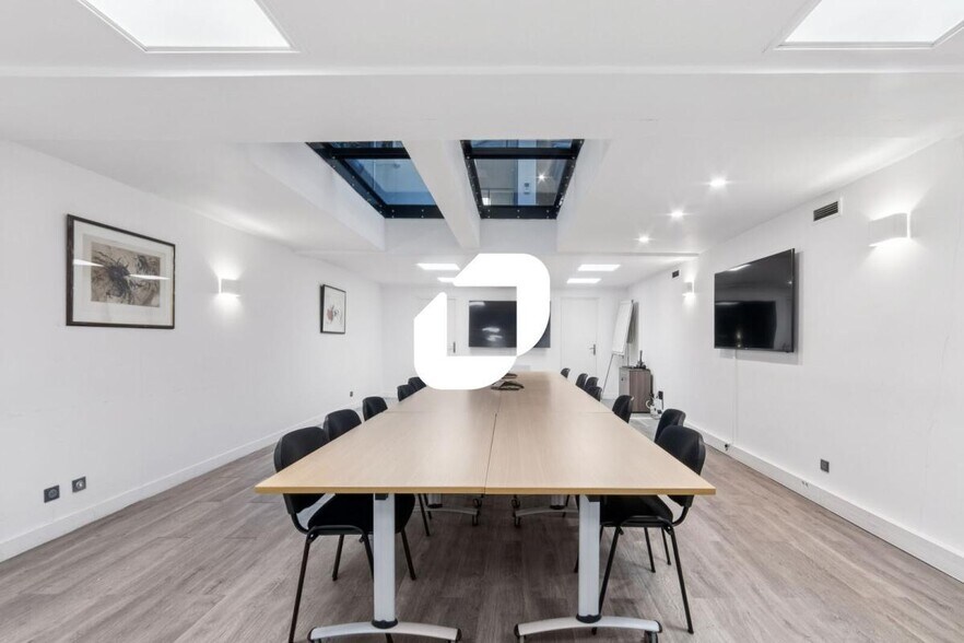 More Photos Of 20 Rue Paul Bert, Boulogne-Billancourt Office For Sale