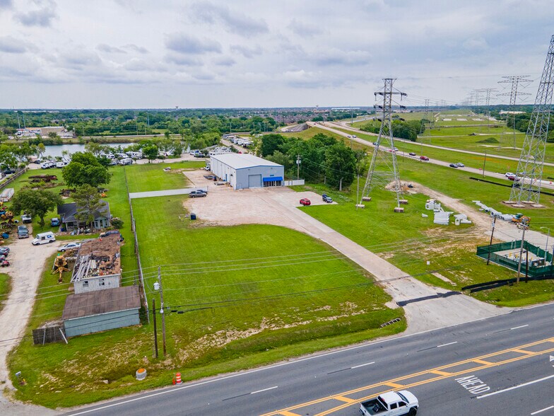 More Photos Of 1340 Highway 3 S, League City Freestanding For Sale