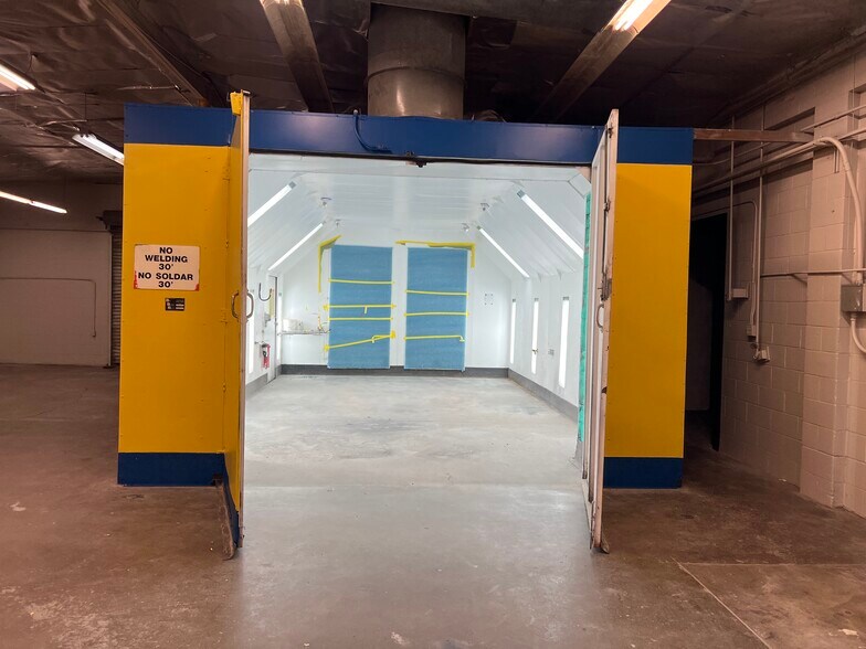 More Photos Of 500 S Raymond Ave, Fullerton Warehouse For Lease