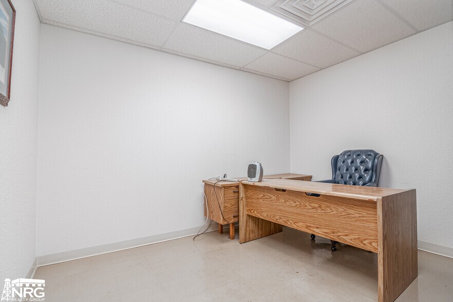 More Photos Of 2550 Emmihoff, Odessa Manufacturing For Lease