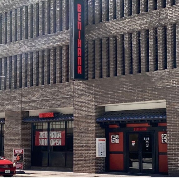 More Photos Of 613 Clay St, Houston Storefront Retail Office For Lease