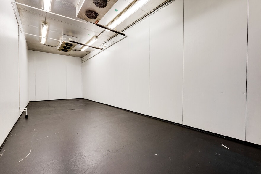 More Photos Of 829 E Warrington Ave, Pittsburgh Storefront Retail Office For Lease