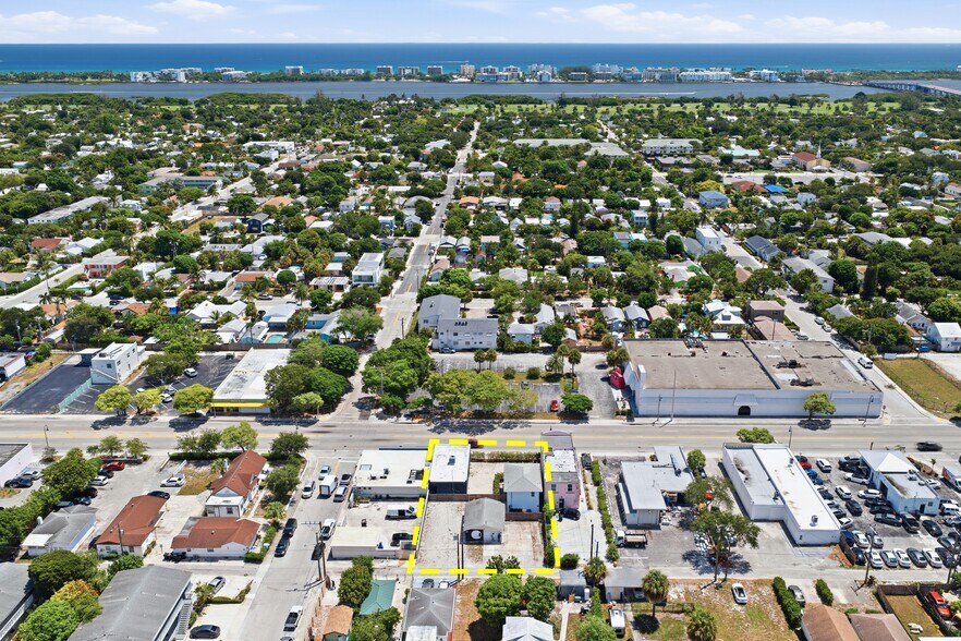 More Photos Of 527 N Dixie Hwy, Lake Worth Bar For Sale
