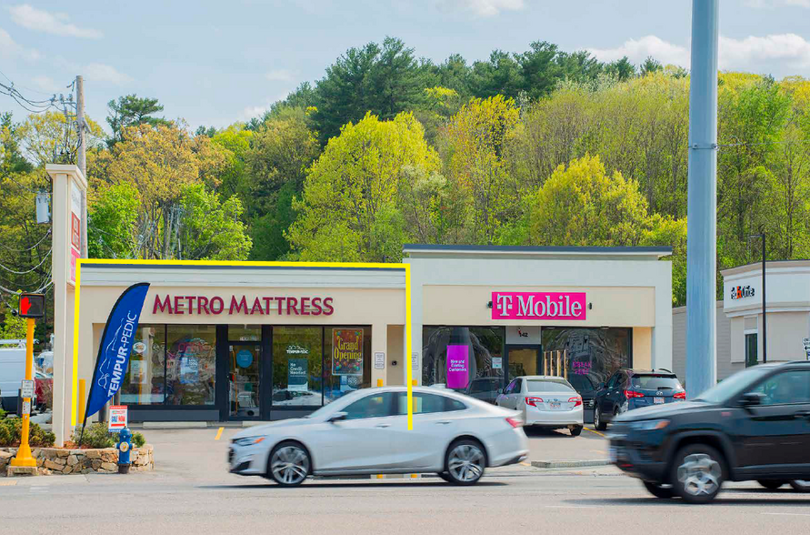 Primary Photo Of 140 Worcester Rd, Framingham Restaurant For Lease