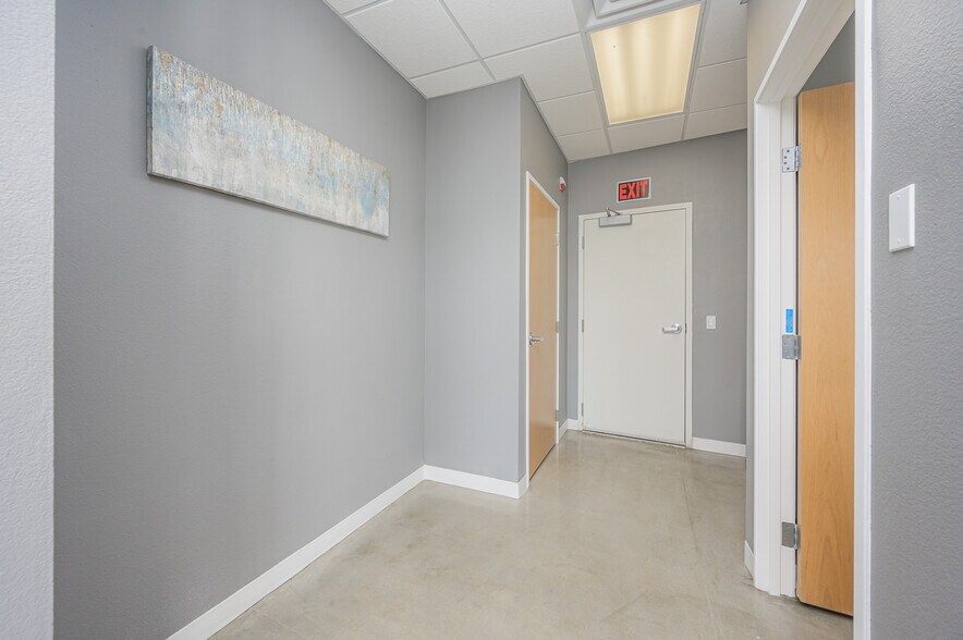 More Photos Of 1491 Palma Rd, Bullhead City Medical For Sale