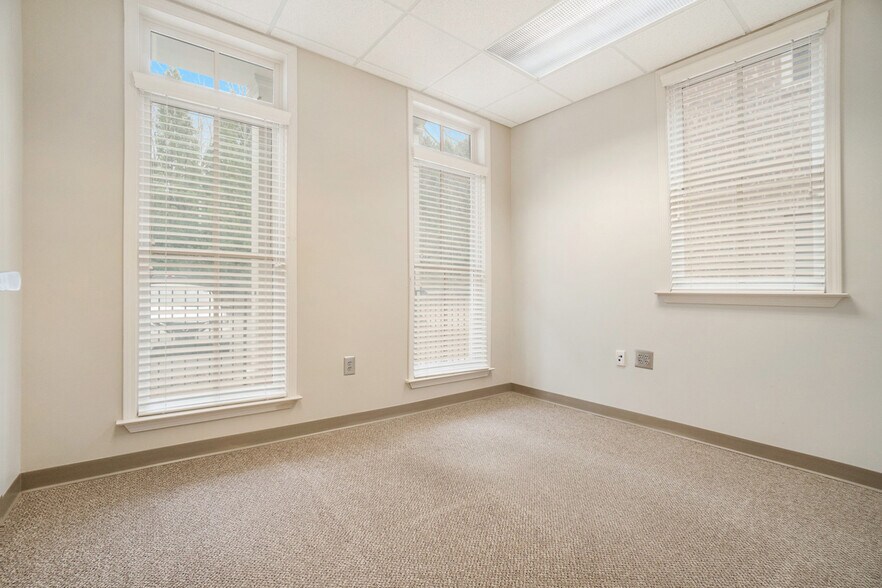 More Photos Of 11600 Atlantis Pl, Alpharetta Medical For Sale