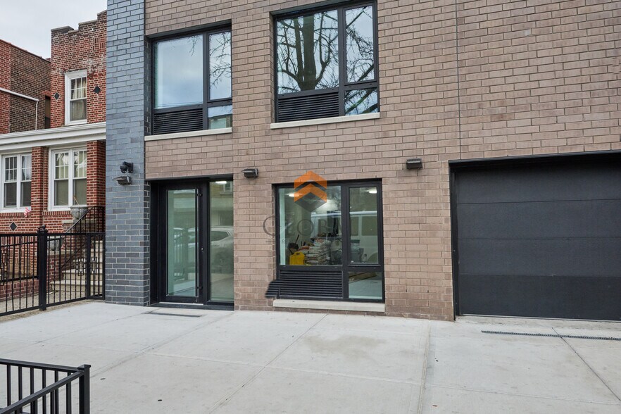 More Photos Of 1616 Crosby Ave, Bronx Flex For Lease