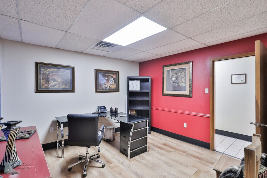 More Photos Of 2180 Maple St, Abilene Specialty For Sale