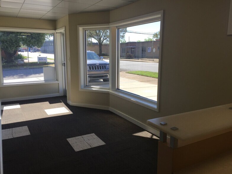More Photos Of 1161 E Main St, Chattanooga Office For Sale
