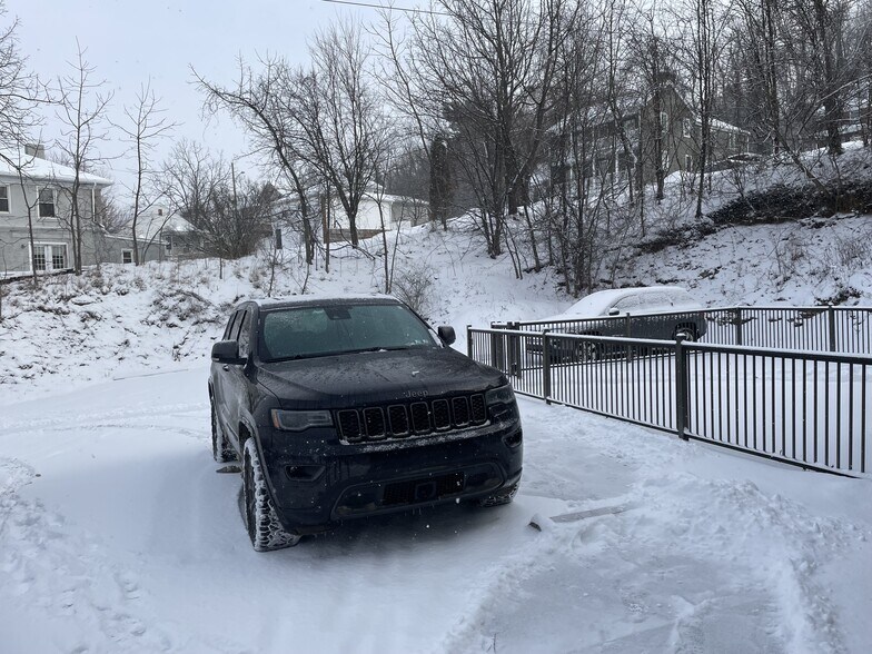 More Photos Of 1017 Highland Ave, Greensburg Restaurant For Sale