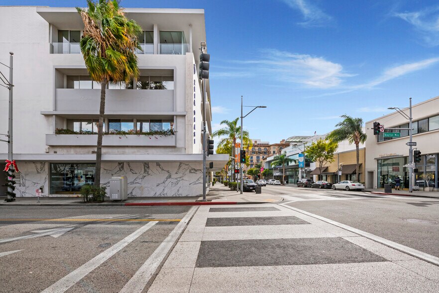 More Photos Of 270 N Canon Dr, Beverly Hills Office For Lease