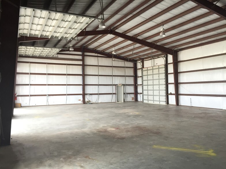 More Photos Of 4136 Interstate Highway 37, Odem Truck Terminal For Lease