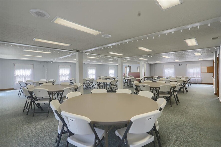 More Photos Of 300 E Third St, Carthage Religious Facility For Sale