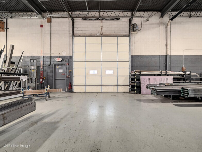 More Photos Of 832 Industrial Dr, Elmhurst Manufacturing For Lease