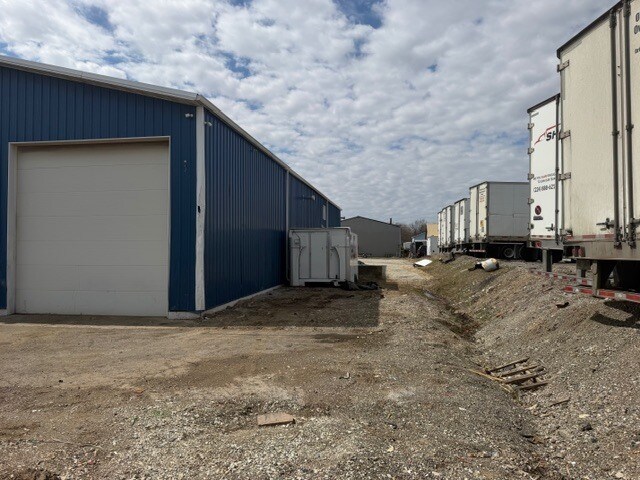 More Photos Of 11116-11118 W 189th Pl, Mokena Warehouse For Lease