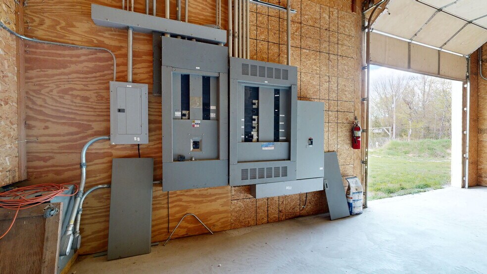 More Photos Of 3837 Sage Lake Rd, Lupton Self Storage For Sale