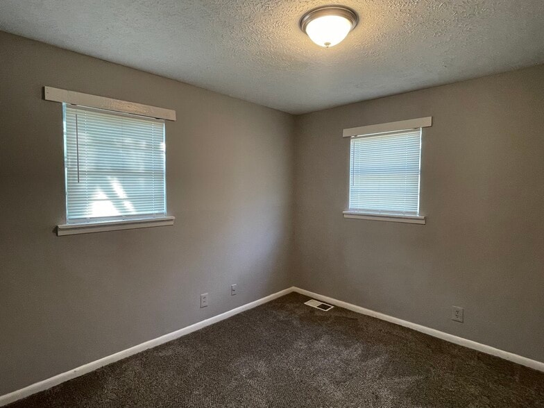 More Photos Of 4053 Log Cabin Dr, Macon-Bibb Apartments For Sale
