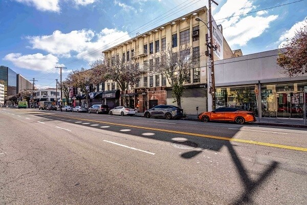 Primary Photo Of 1114 S Los Angeles St, Los Angeles Warehouse For Lease