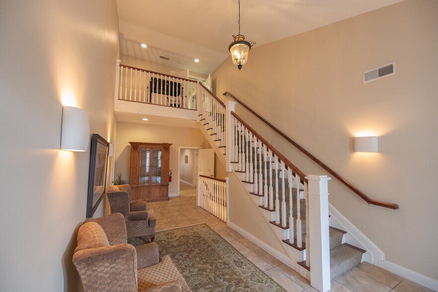 More Photos Of 7775 Cooper Rd, Montgomery Office For Lease