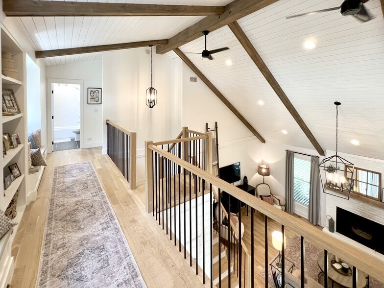 More Photos Of 204 Country Commons Rd, Trout Valley Lodge Meeting Hall For Sale