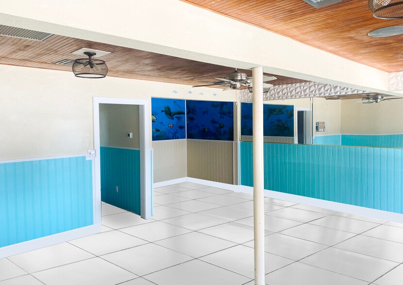 More Photos Of 432 Poinsettia Ave, Clearwater General Retail For Lease