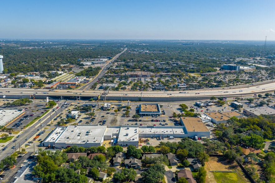 More Photos Of 13450 Research Blvd, Austin Unknown For Lease