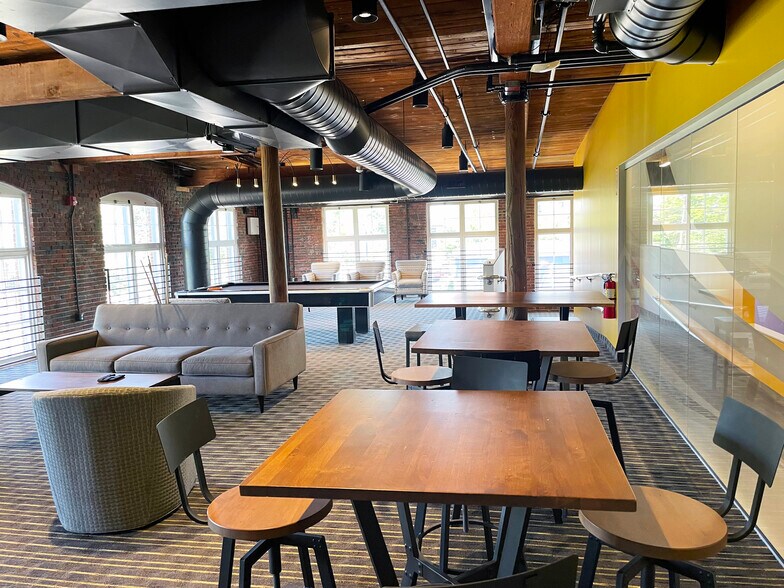 More Photos Of 199-205 Cabot St, Lowell Distribution For Sale