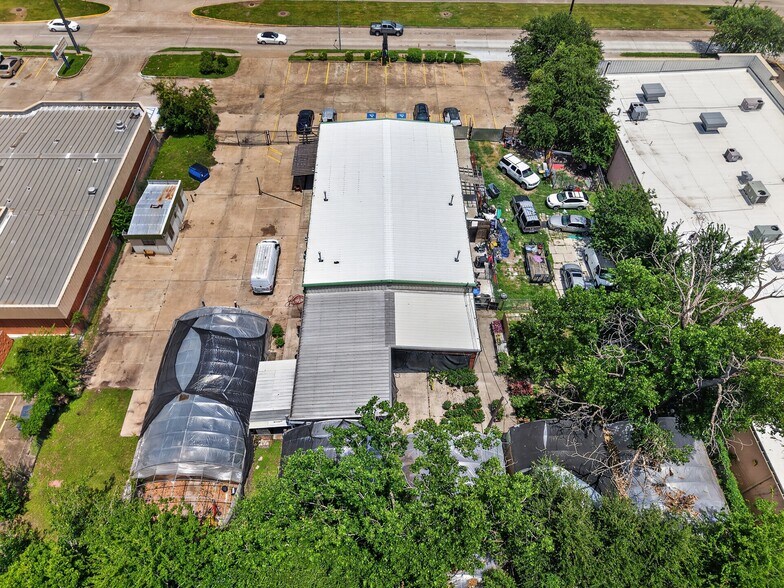 More Photos Of 2920 Dairy Ashford Rd, Houston Showroom For Sale