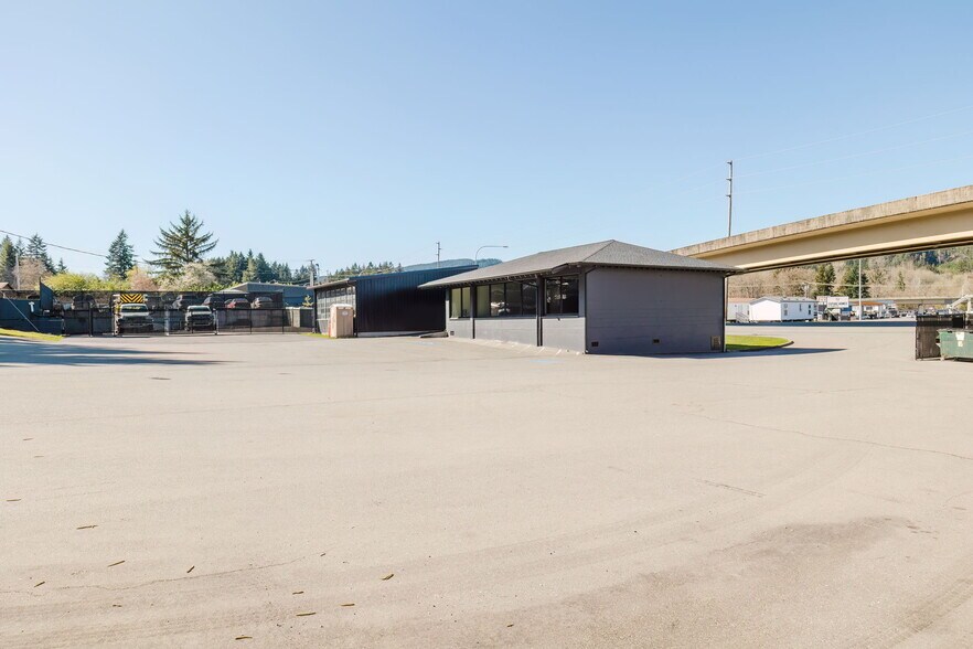 More Photos Of 3649 Frontage Rd, Port Orchard Office For Lease