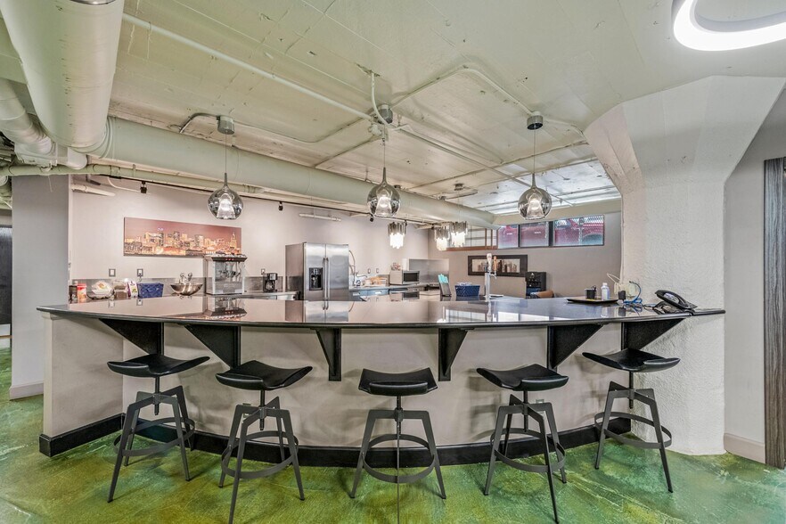 More Photos Of 2000 Arapahoe St, Denver Loft Creative Space For Lease