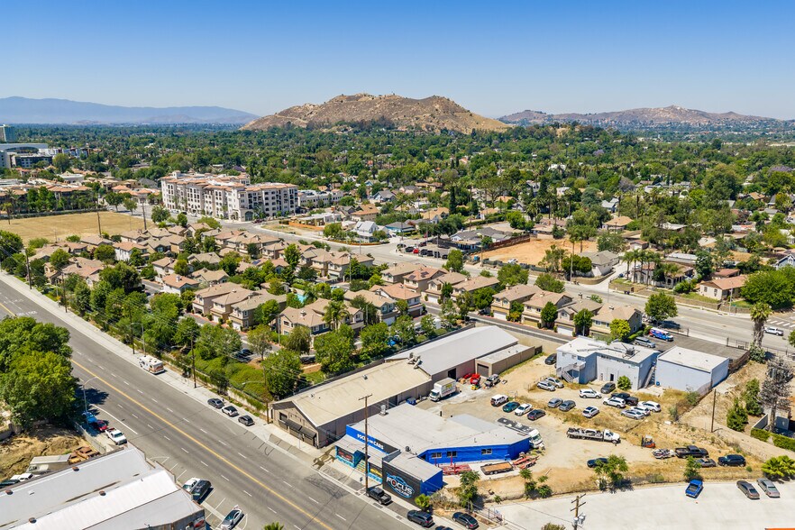More Photos Of 2879 Main St, Riverside Warehouse For Lease