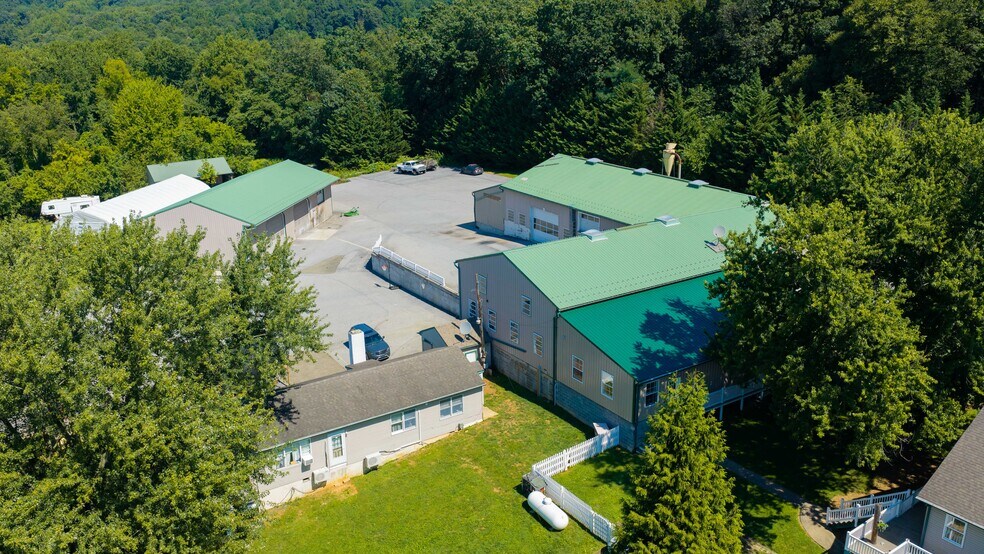 More Photos Of 197 Pencroft Dr N, Holtwood Industrial For Sale