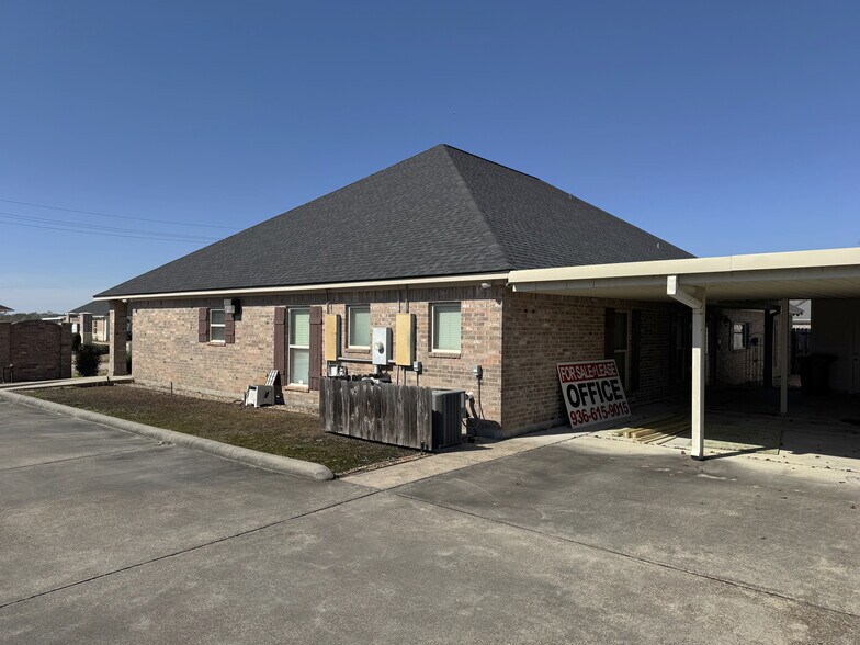 More Photos Of 1480 Cornerstone Ct, Beaumont Office For Sale