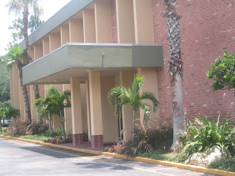 More Photos Of 1950 Lee Rd, Winter Park Office For Sale