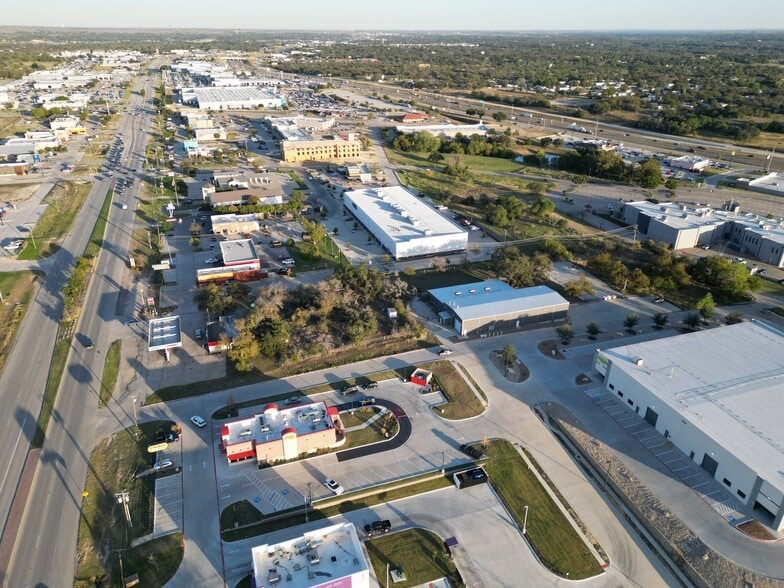 More Photos Of 2702 Fort Worth Hwy, Hudson Oaks Warehouse For Sale