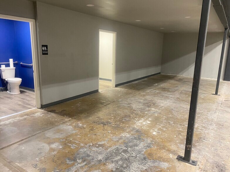 More Photos Of 2111 S College Ave, Fort Collins Office For Lease