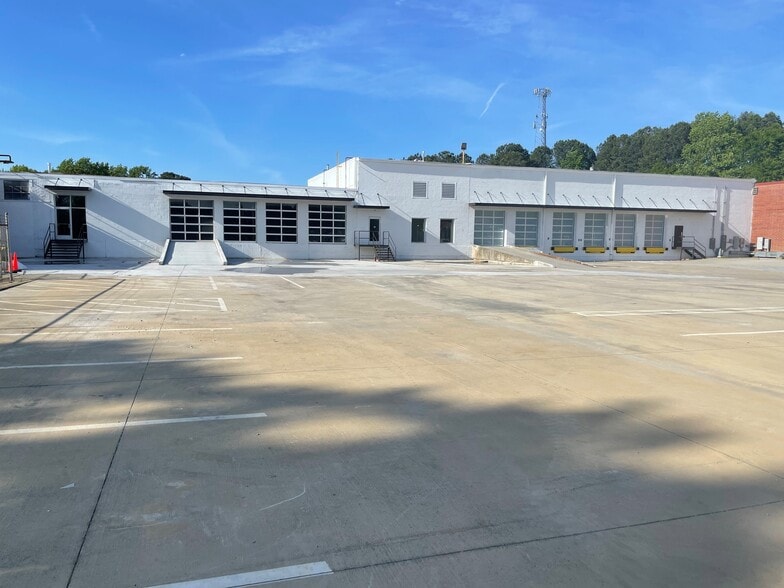 Primary Photo Of 1310 Seaboard Ind Blvd NW, Atlanta Manufacturing For Lease