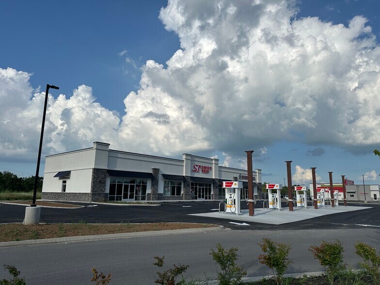 More Photos Of 511 E Brannon Rd, Nicholasville Restaurant For Lease