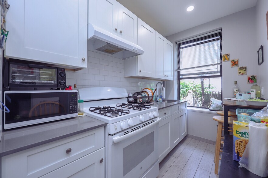 More Photos Of 543 49th St, Brooklyn Apartments For Sale