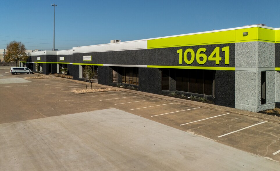 More Photos Of 10631 Harwin Dr, Houston Unknown For Lease