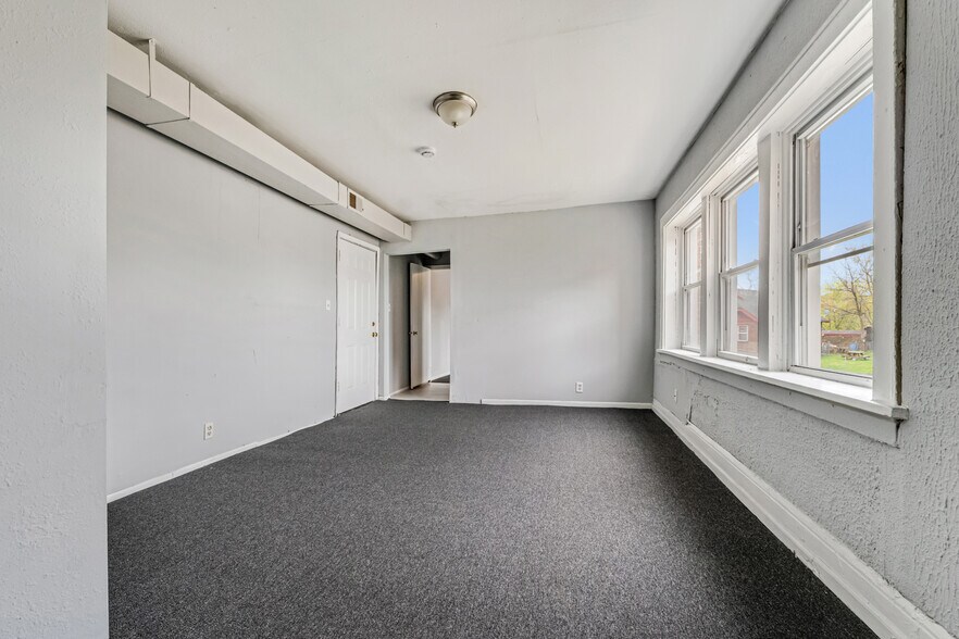 More Photos Of 2214 W Hopkins St, Milwaukee Apartments For Sale