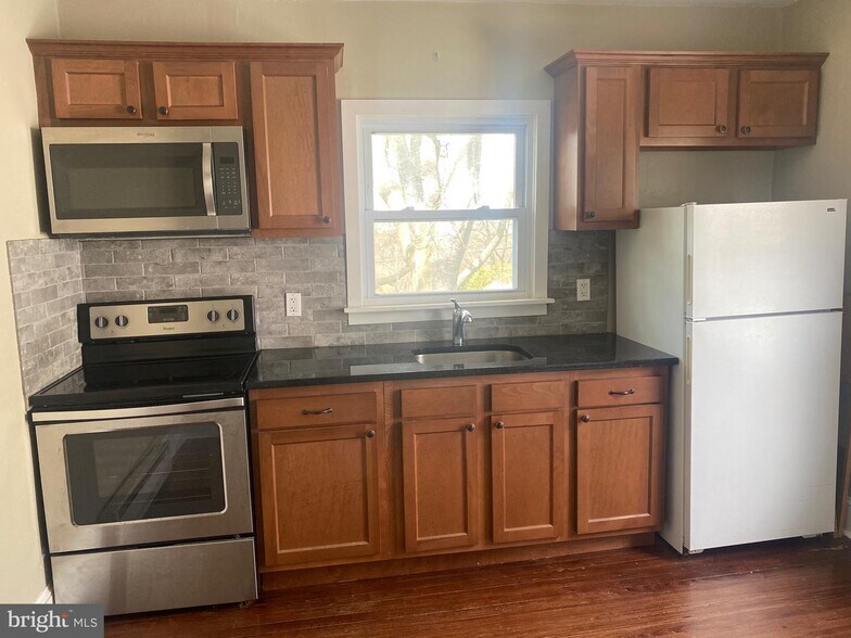 More Photos Of 841 Edge Hill Rd, Glenside Apartments For Sale
