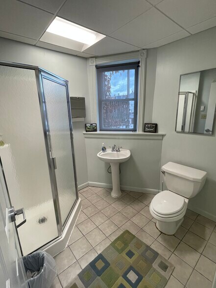 More Photos Of 119 King St, Hagerstown Office For Lease