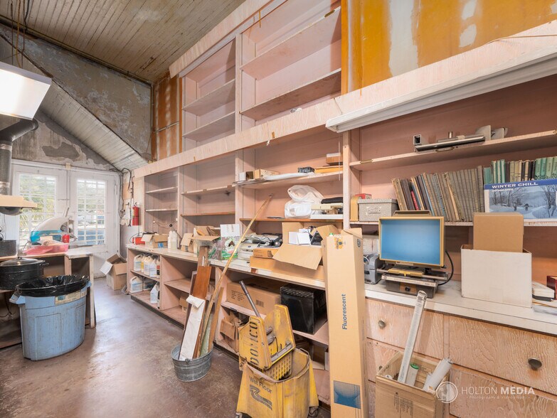 More Photos Of 1418 Newcastle St, Brunswick Storefront For Sale