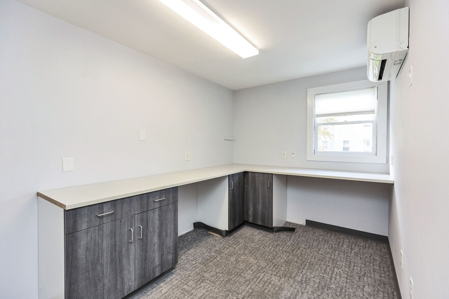 More Photos Of 479 Nashua St, Milford Office For Sale