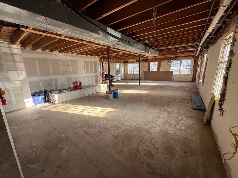 More Photos Of 510 S Burnt Mill Rd, Voorhees Office For Lease