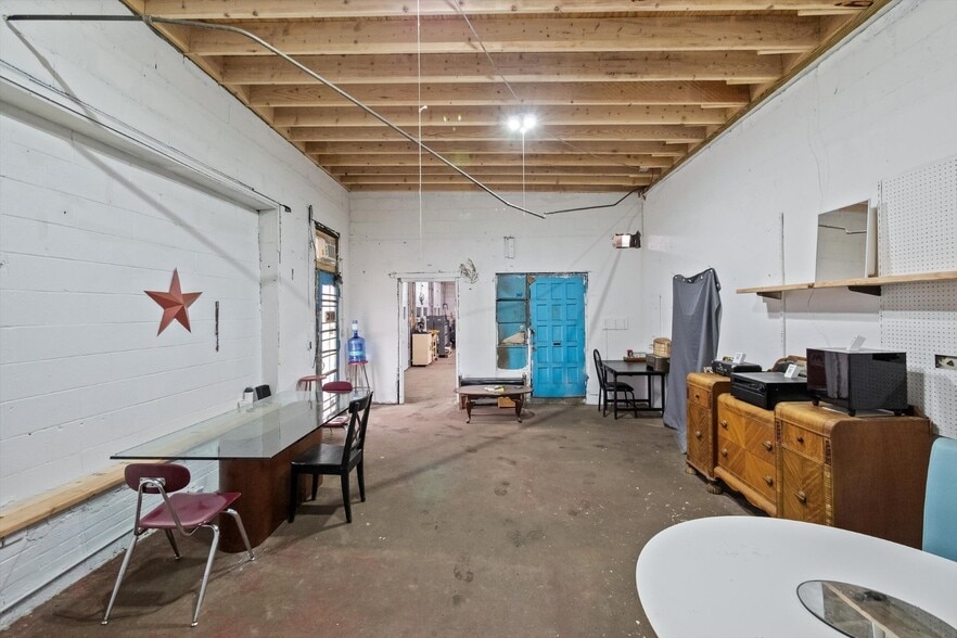 More Photos Of 1750 E State Fair, Highland Park Auto Repair For Sale