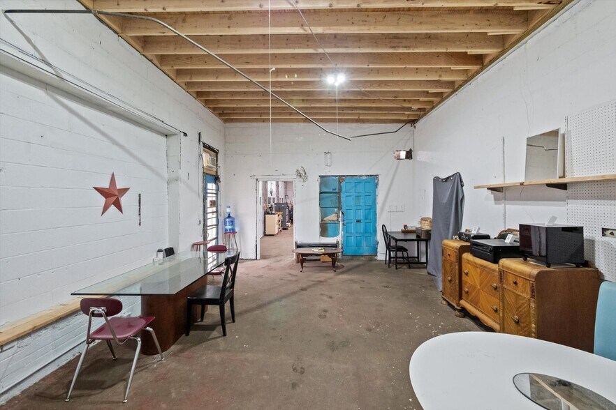 More Photos Of 1750 E State Fair, Highland Park Auto Repair For Lease