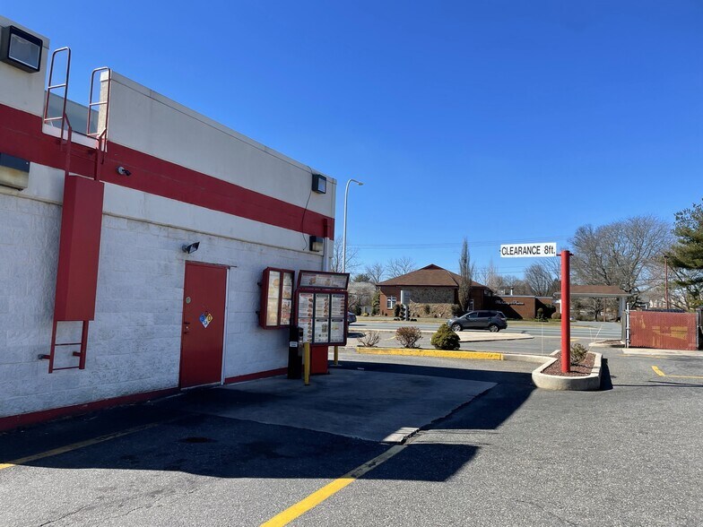 More Photos Of 4004 Concord Pike, Wilmington Freestanding For Sale