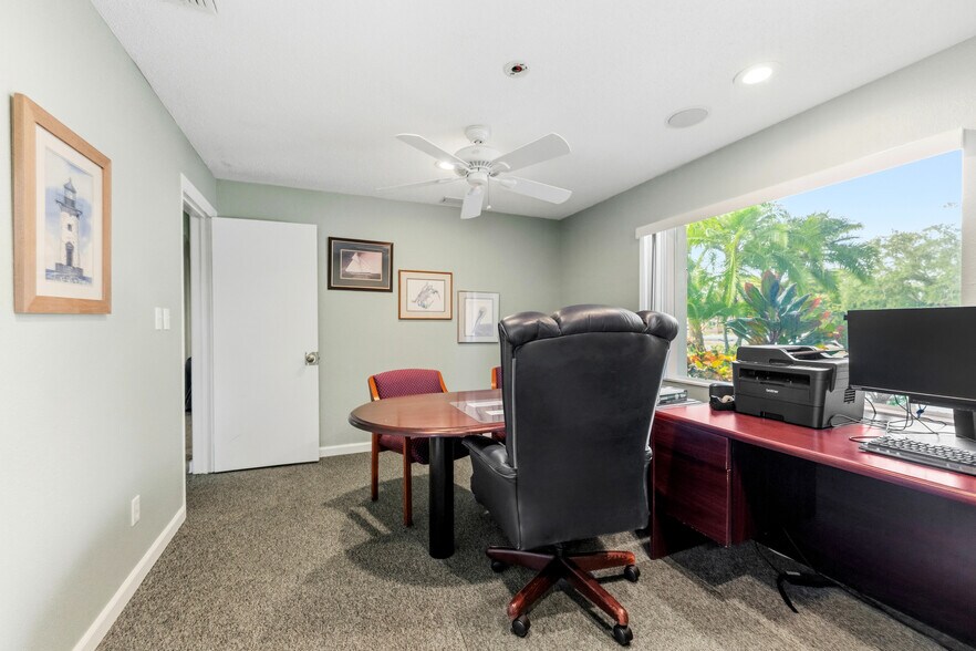 More Photos Of 130 Pinellas Way N, Saint Petersburg Office For Sale